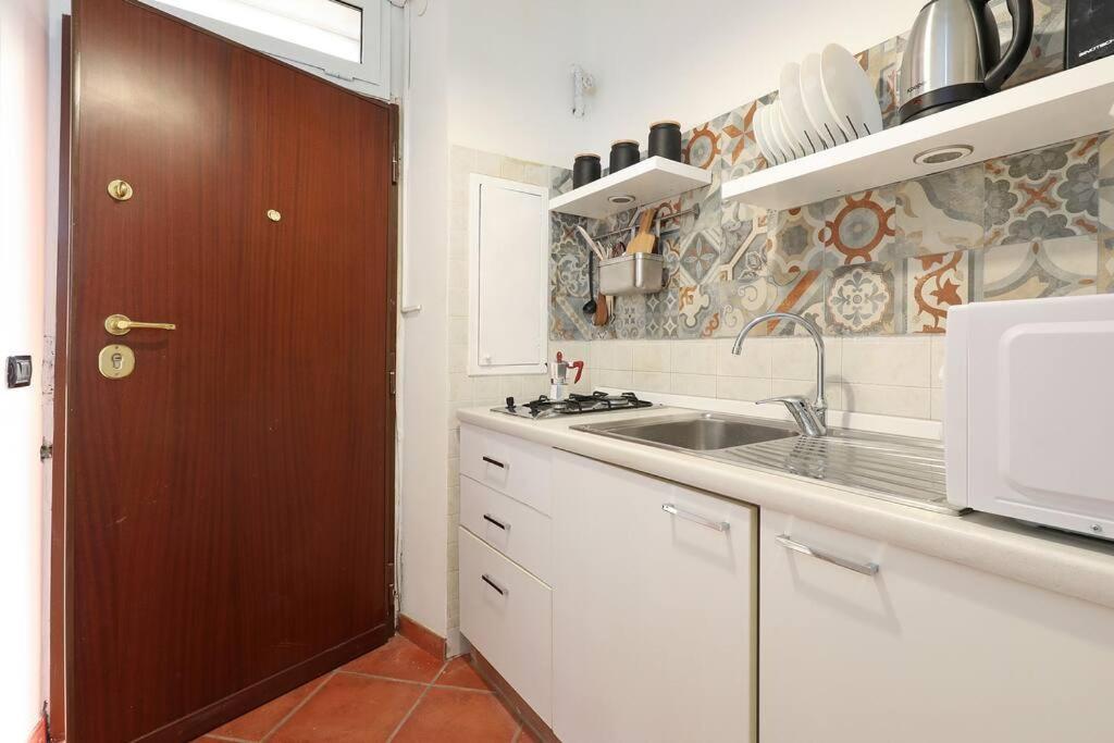 Blu Flamingo Trilussa Apartment Rome Bagian luar foto