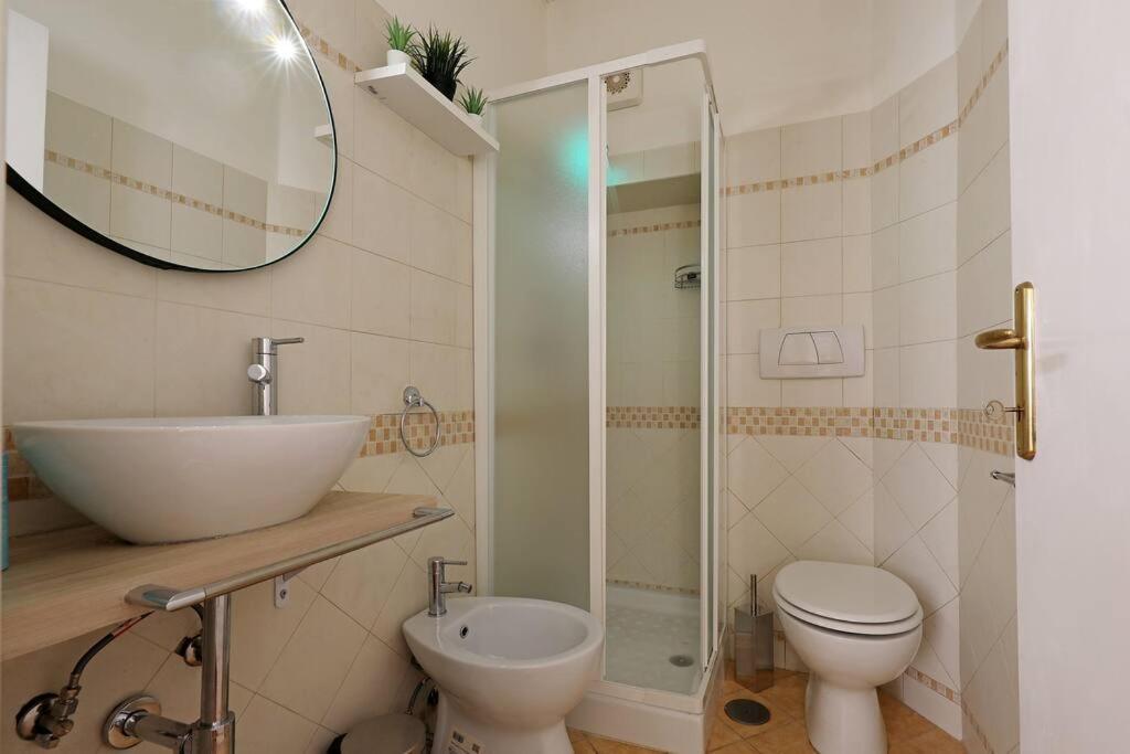 Blu Flamingo Trilussa Apartment Rome Bagian luar foto